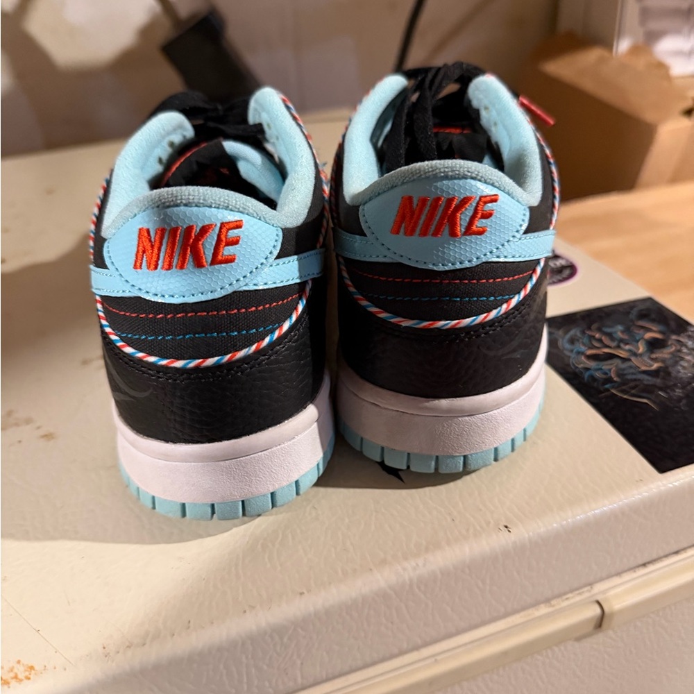 Nike Dunks - Picture 4 of 5